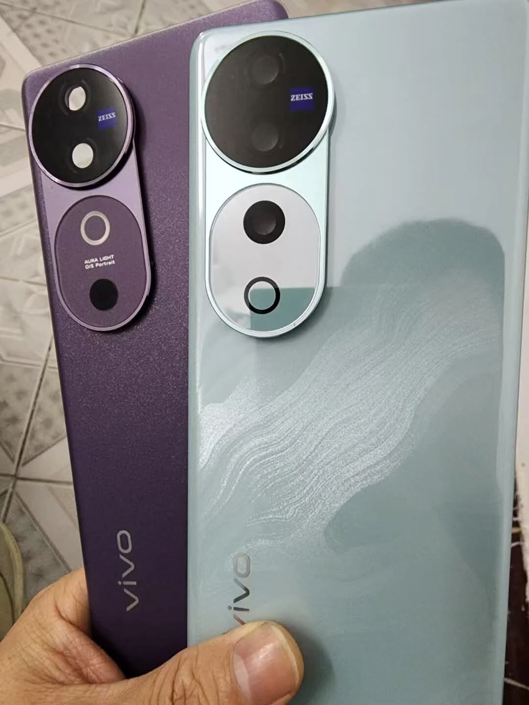 Back Part + site frame and Back Shell for Vivo V40 / Vivo V40 Pro 5G with Battery Door – Perfect for Replacement and Repair Use